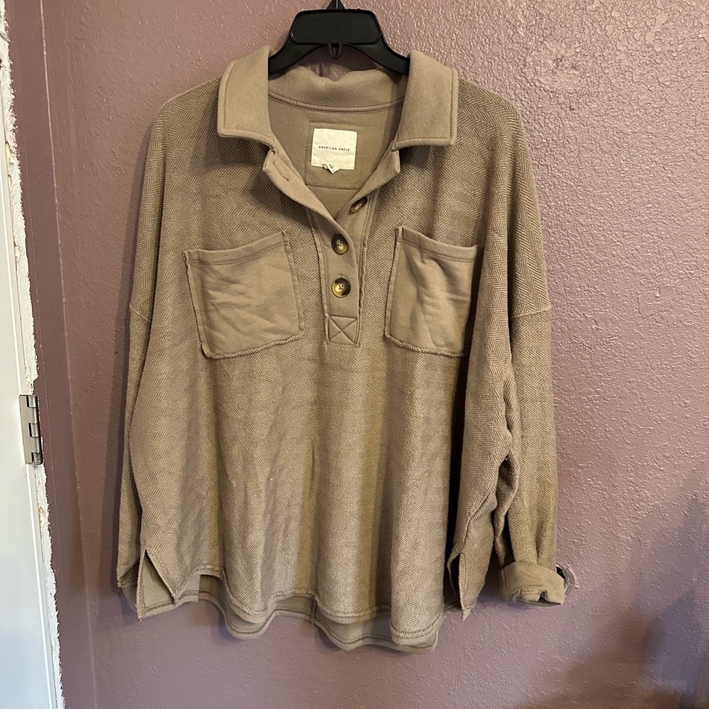 American Eagle Pullover Sweater
